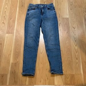 American Eagle mom jeans